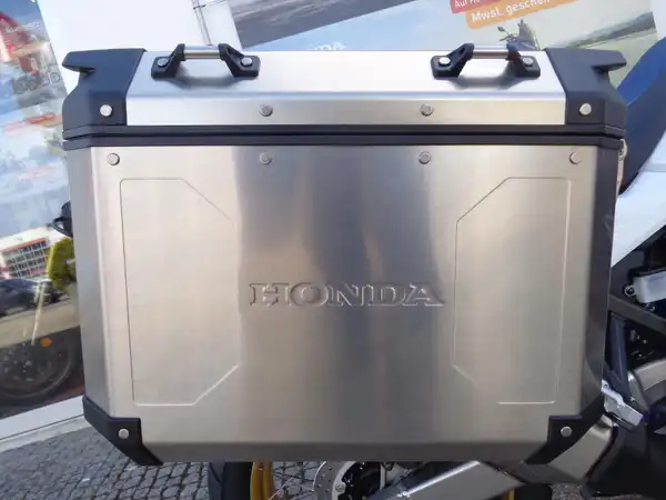 HONDA CRF1100L (8/10)