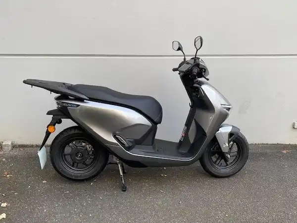 HONDA CUV e (5/6)