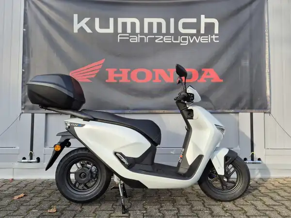 HONDA CUV e (4/7)