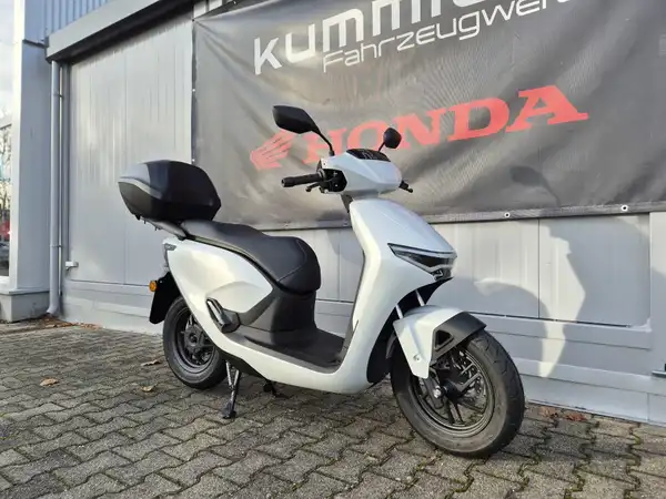 HONDA CUV e (6/7)