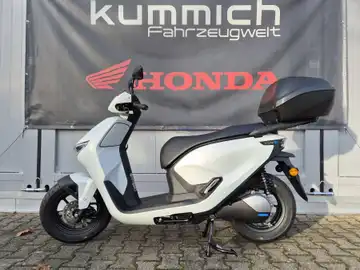 HONDA CUV e (1/7)