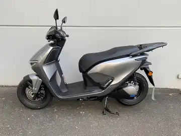 HONDA CUV e (1/6)
