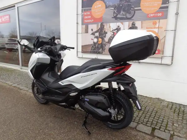 HONDA FORZA 125 (3/7)