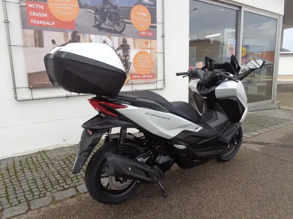 HONDA FORZA 125 (5/7)