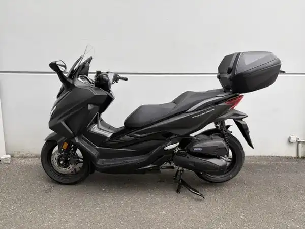 HONDA FORZA 125 (1/6)