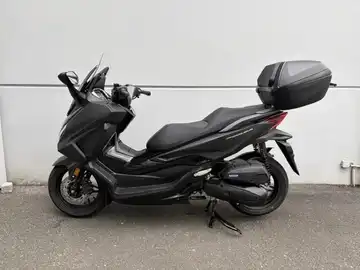 HONDA FORZA 125 (1/6)