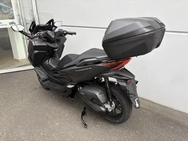 HONDA FORZA 125 (4/6)