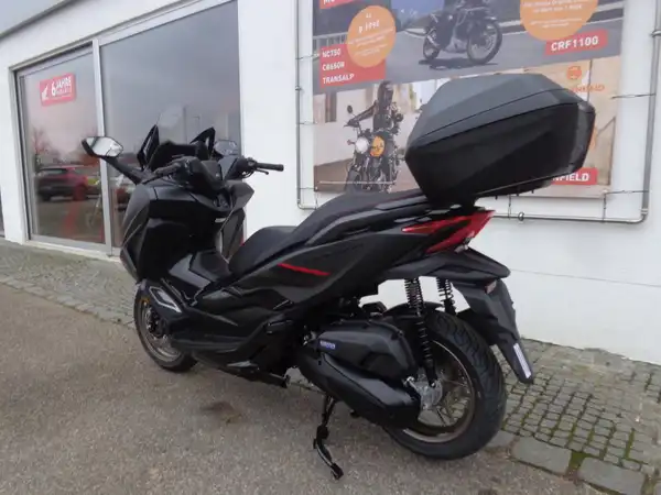 HONDA FORZA 125 (3/7)