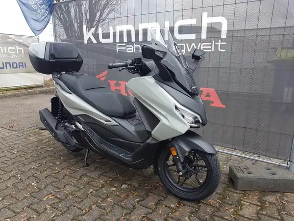 HONDA FORZA 125 (6/8)