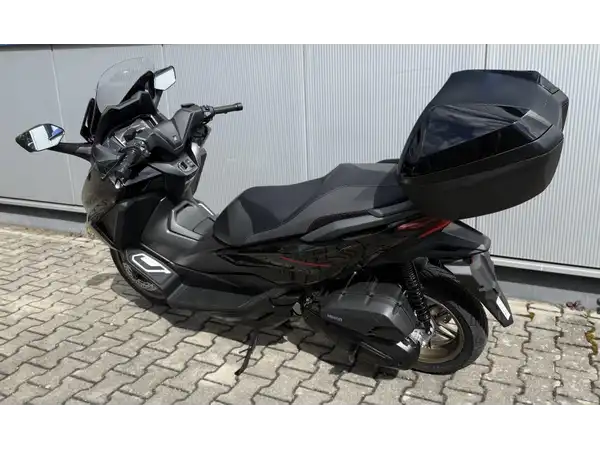 HONDA FORZA 125 (3/7)