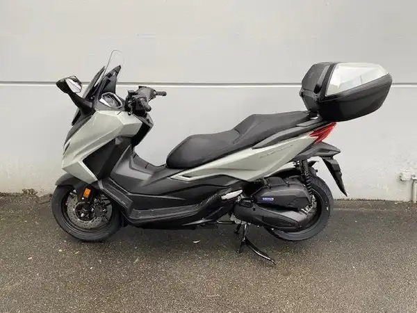 HONDA FORZA 125 (1/6)