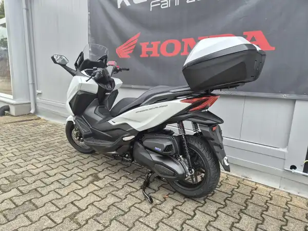 HONDA FORZA 350 (3/7)