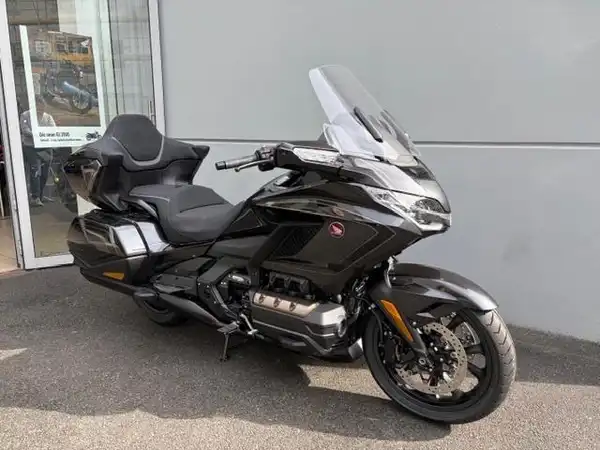 HONDA GL1800 (2/8)