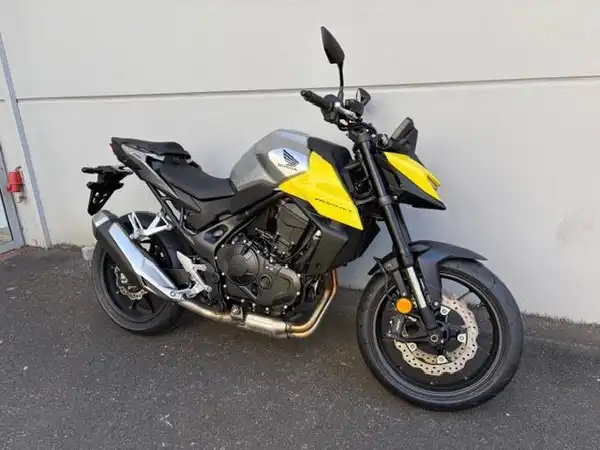 HONDA HORNET (2/5)