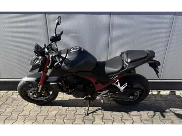 HONDA HORNET (1/7)
