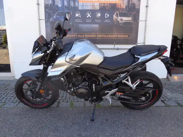 HONDA HORNET (1/10)