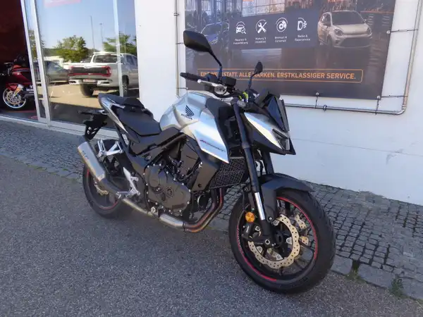 HONDA HORNET (6/10)