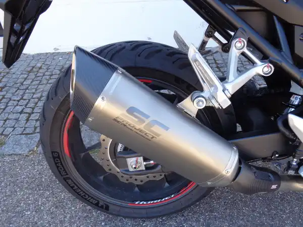 HONDA HORNET (7/10)