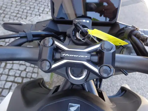 HONDA HORNET (9/10)