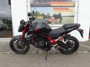 HONDA HORNET (1/7)