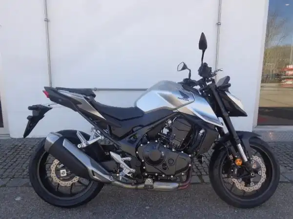 HONDA HORNET (4/10)