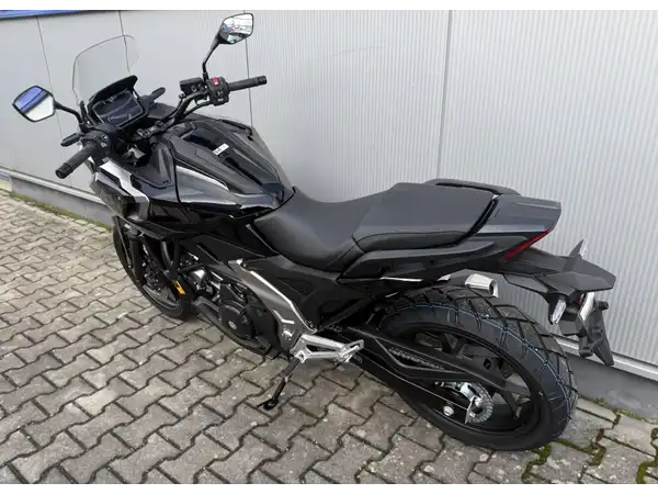 HONDA NC750X (3/7)
