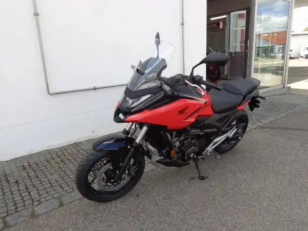 HONDA NC750X (2/7)