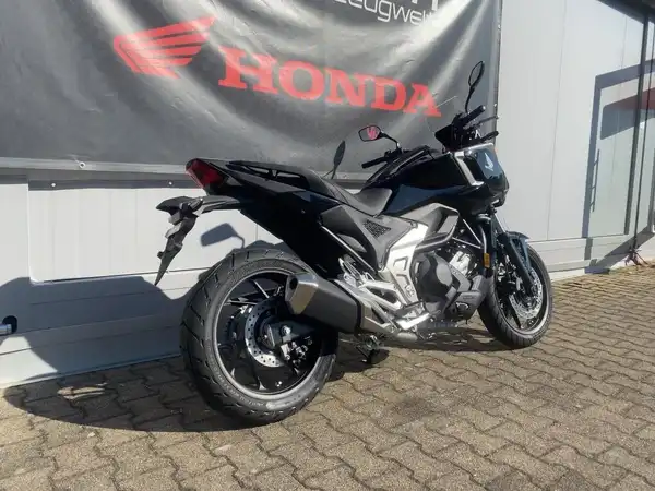 HONDA NC750X (5/7)