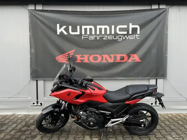 HONDA NC750X (1/7)