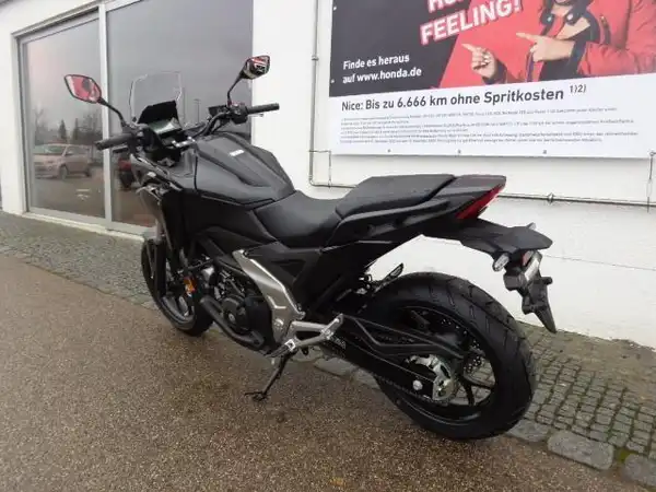 HONDA NC750X (3/8)