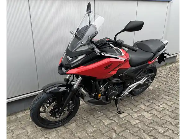 HONDA NC750X (2/7)