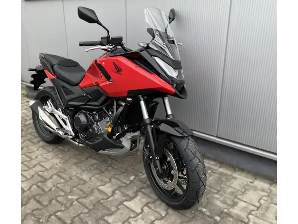HONDA NC750X (5/7)