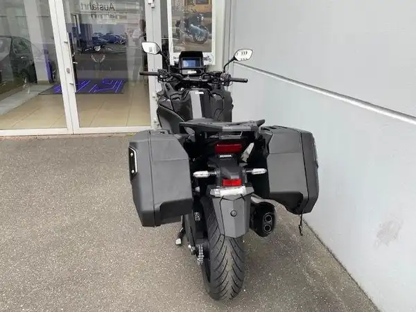 HONDA NT1100 (6/7)