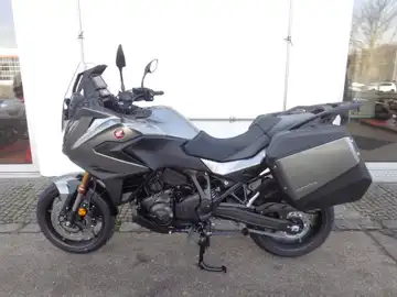 HONDA NT1100 (1/7)