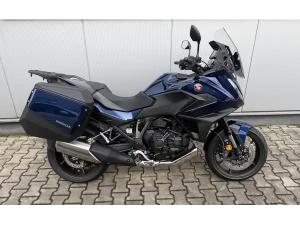 HONDA NT1100 (4/7)