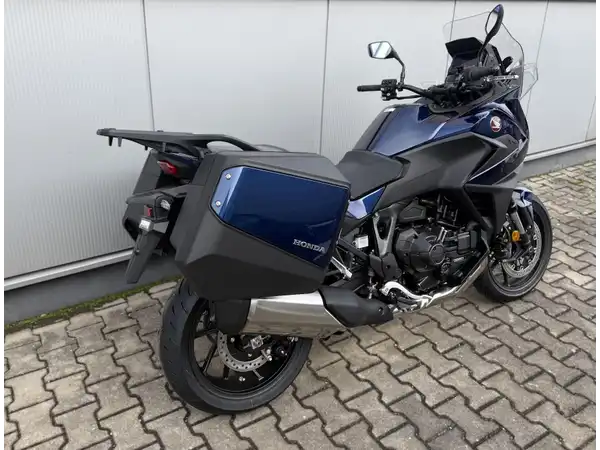 HONDA NT1100 (6/7)