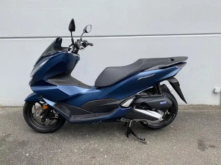 HONDA PCX (1/5)