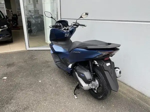 HONDA PCX (2/5)