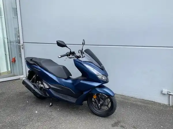 HONDA PCX (3/5)