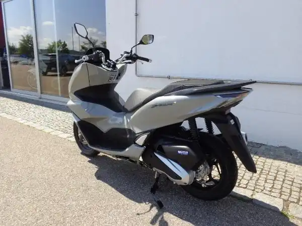 HONDA PCX (3/7)