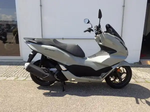 HONDA PCX (4/7)