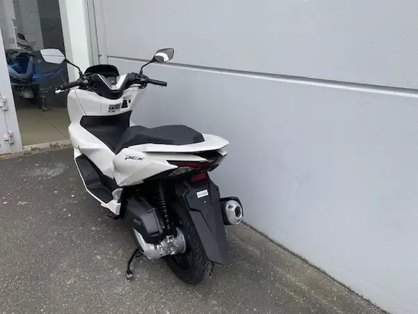 HONDA PCX (3/6)