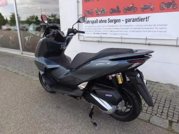 HONDA PCX (3/7)