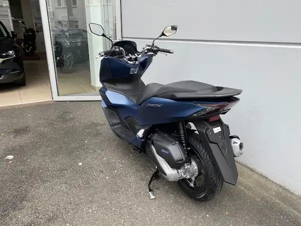 HONDA PCX (2/5)