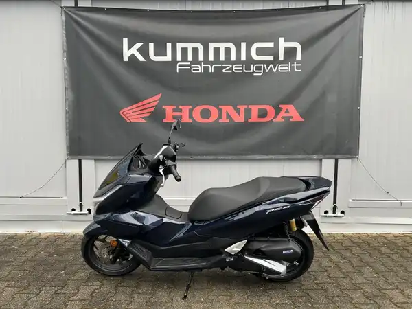 HONDA PCX (1/7)