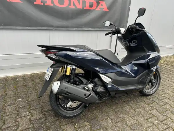 HONDA PCX (6/7)
