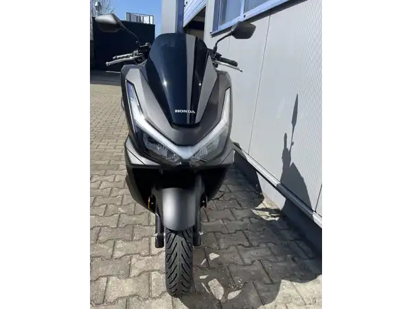 HONDA PCX (7/8)
