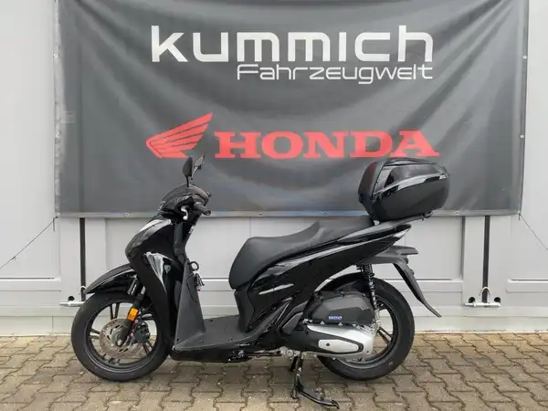 HONDA SH125i (1/7)