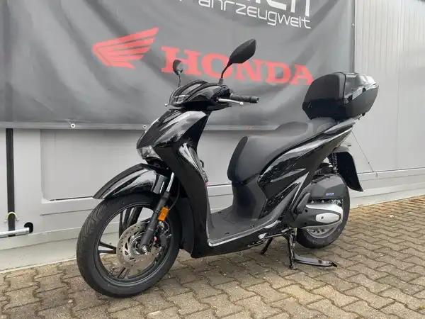 HONDA SH125i (2/7)
