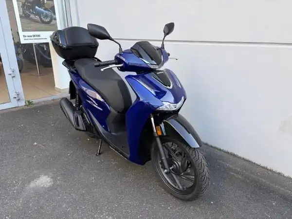 HONDA SH125i (2/6)